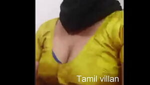 tamil item aunty displaying her bare bod with dance